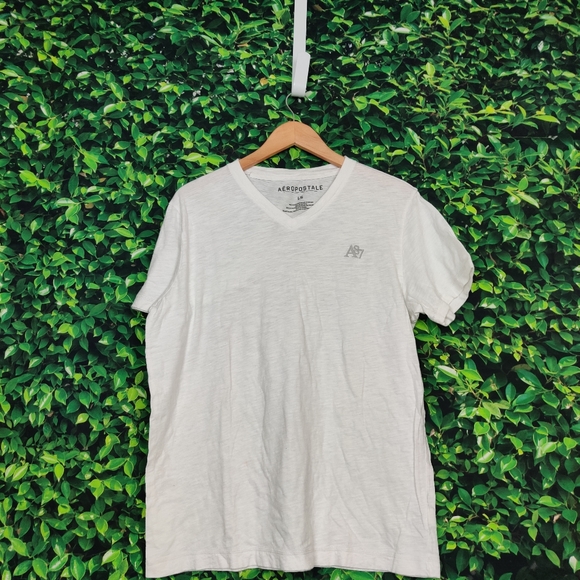 Aeropostale V-Neck Shirt - Picture 1 of 3